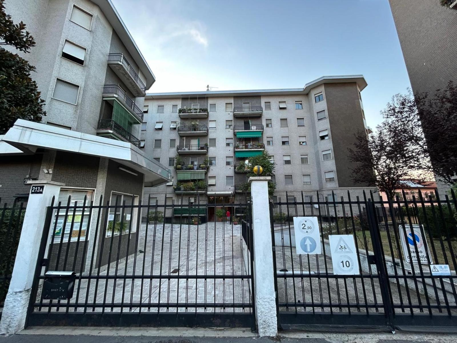 Your Home In Milan - Elegant & Comfortable Stay Екстер'єр фото